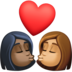 Facebook上的亲吻: 女人女人较深肤色中等肤色emoji表情