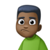 Facebook上的男人撅嘴：深色肤色emoji表情