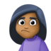 Facebook上的人撅嘴：中黑肤色emoji表情