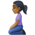 Facebook上的跪着的女人：中黑肤色emoji表情