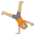 安卓系统里的侧手翻的人：中浅肤色emoji表情