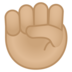 安卓系统里的举起的拳头：中浅肤色emoji表情